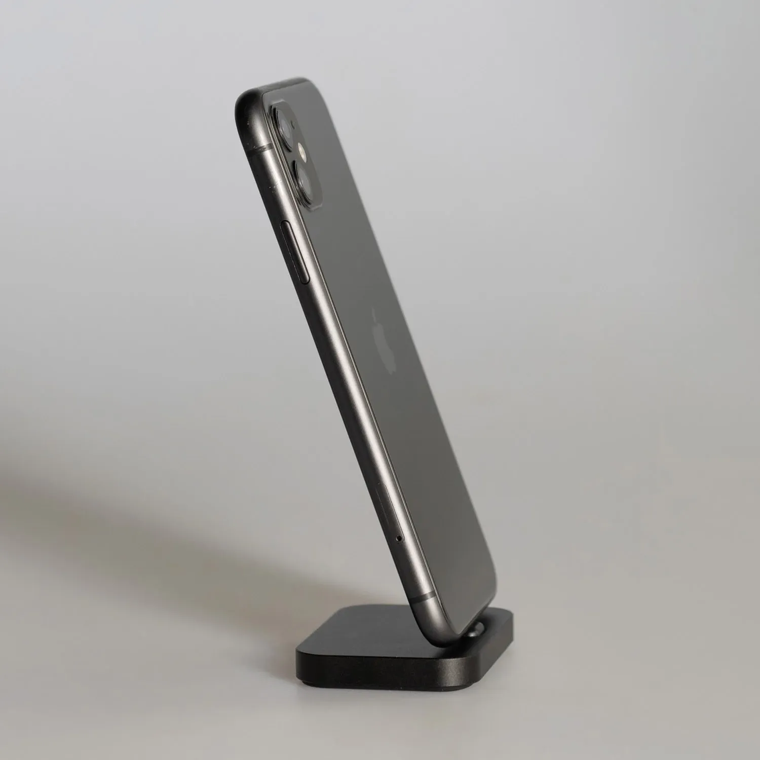 Смартфон Apple iPhone 11 64GB Black (MWLT2) Б/У 2