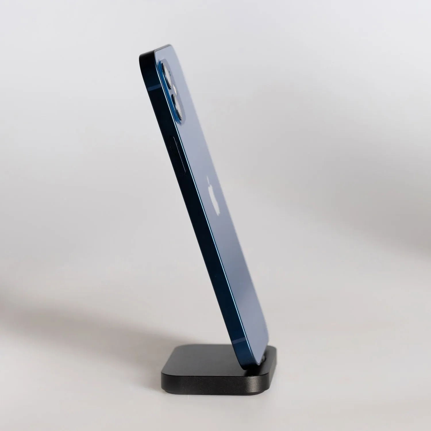 Смартфон Apple iPhone 12 128GB Blue (MGJE3/MGHF3) Б/У 2