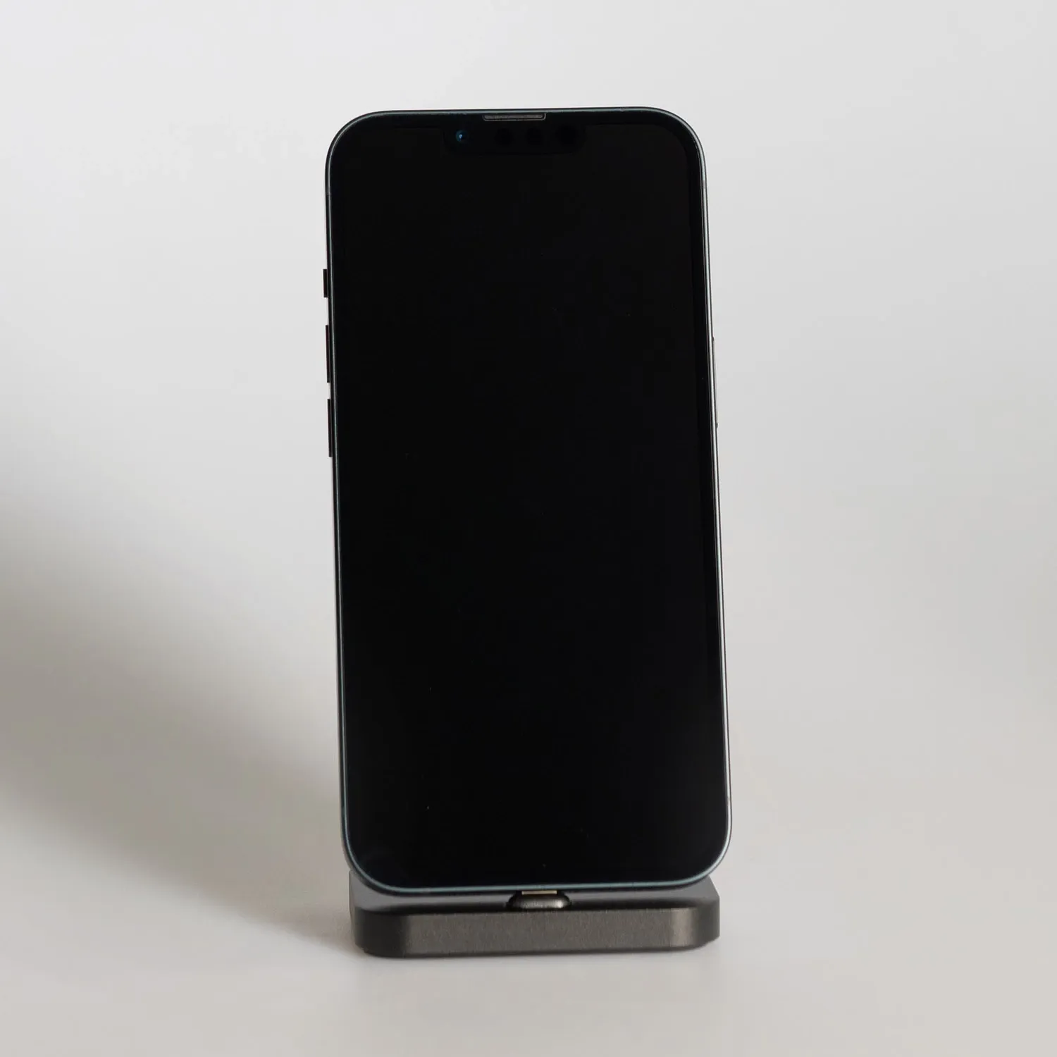 Смартфон Apple iPhone 13 256GB Midnight (MLQ63) Вітринний варіант 4