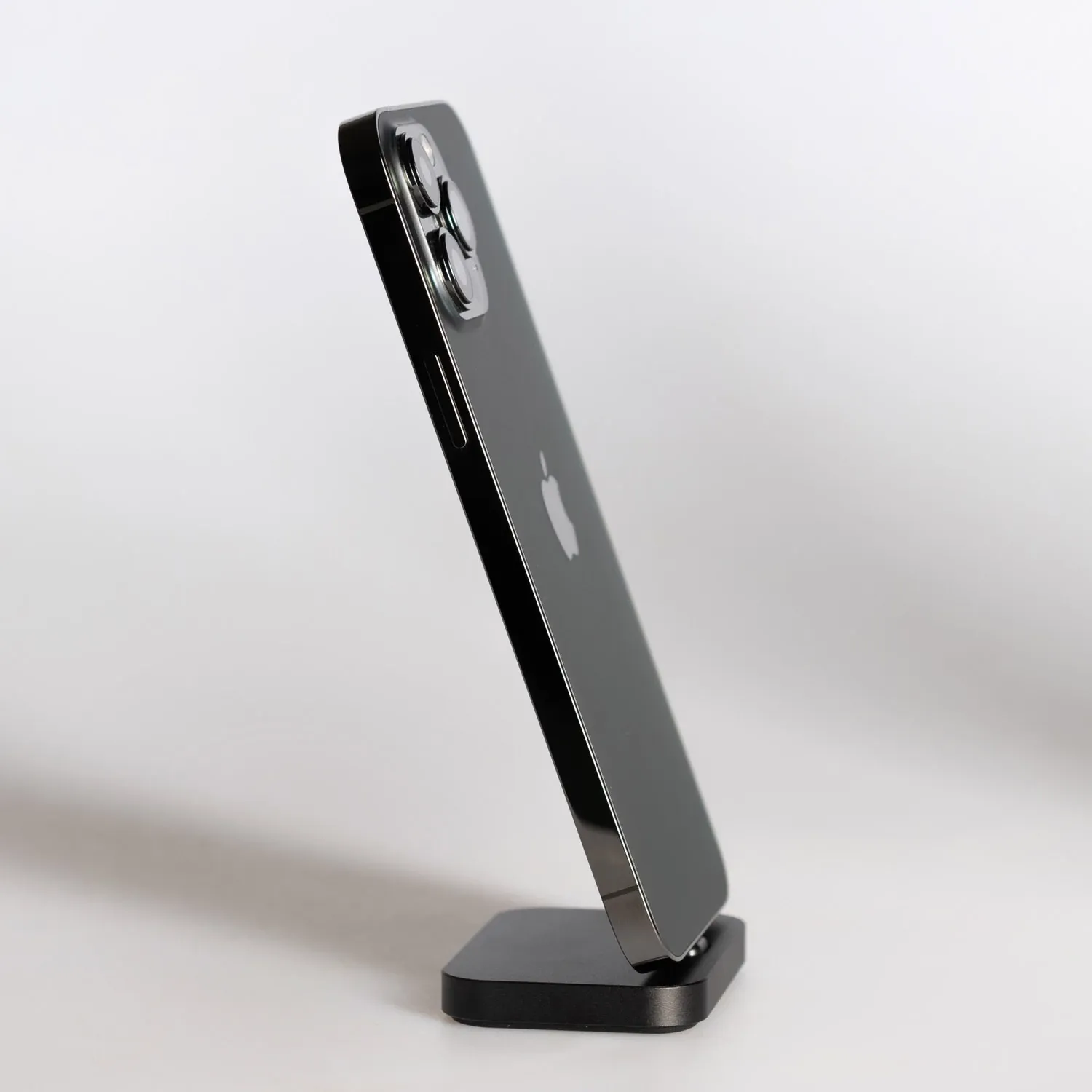 Смартфон Apple iPhone 13 Pro Max 512GB Graphite (MLLF3) Витринный вариант 2