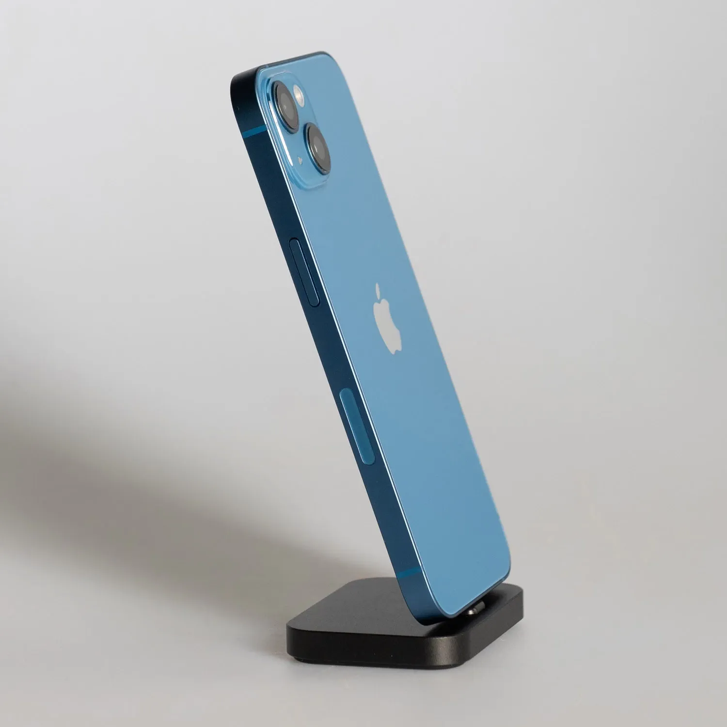 Смартфон Apple iPhone 13 128GB Blue (MLPK3) Вітринний варіант 2