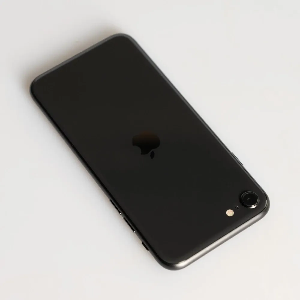 Apple iPhone se128ブラック Купить Apple iPhone SE 2020 128GB Black в MyApple